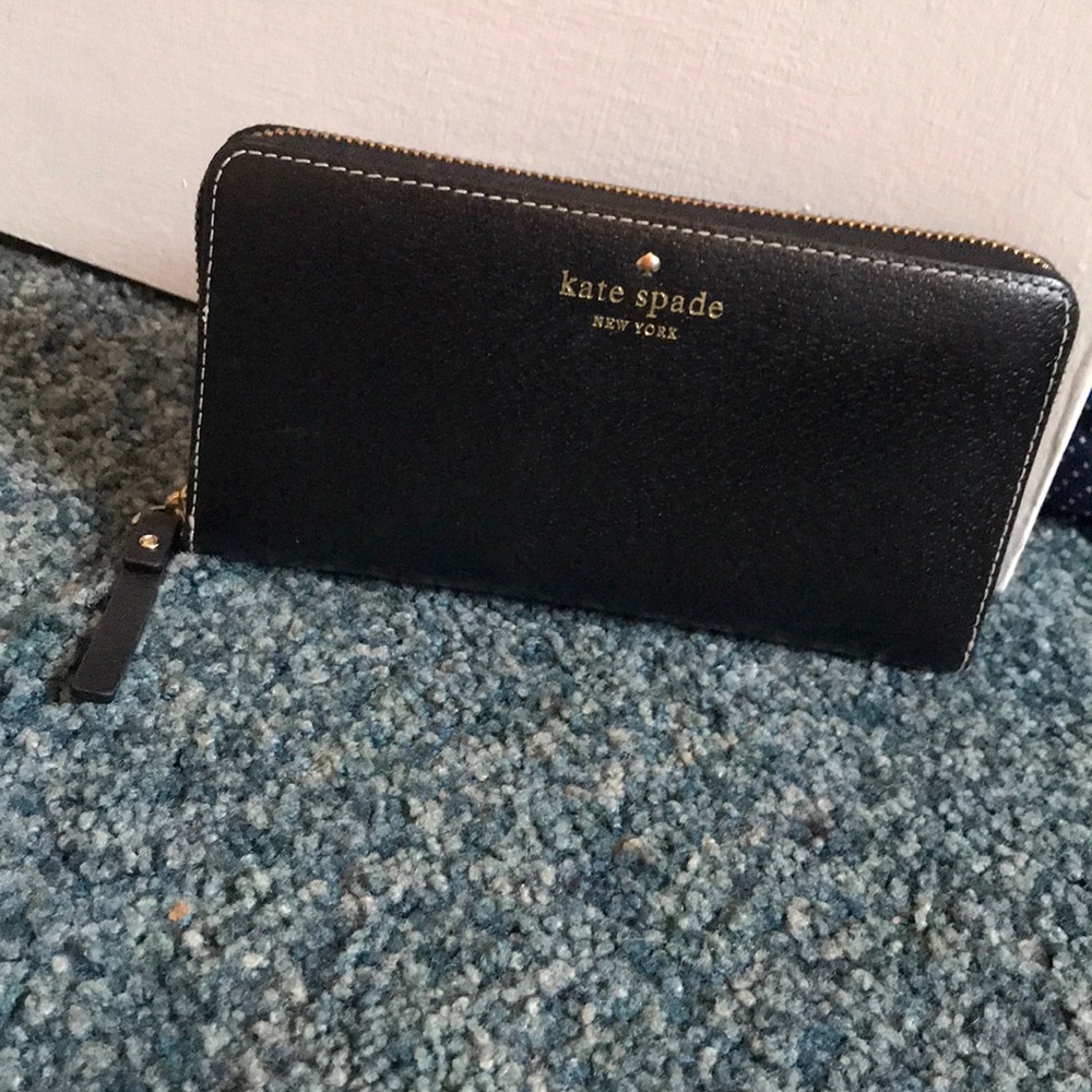 Black wallet